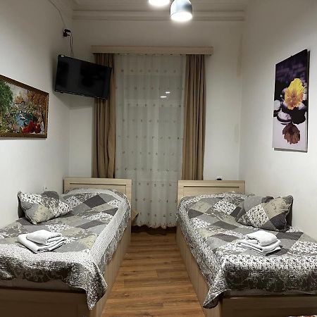 Leselidze Guest House Tbilisi Eksteriør billede