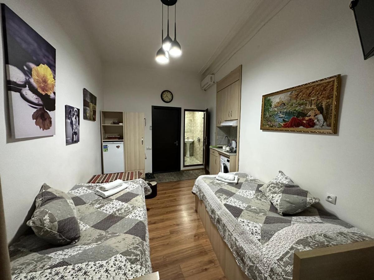 Leselidze Guest House Tbilisi Eksteriør billede