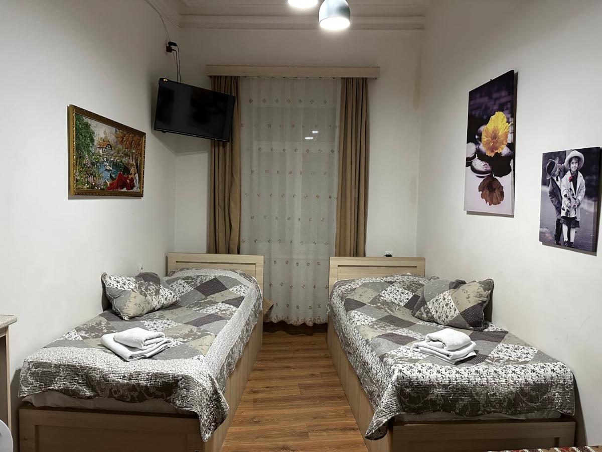 Leselidze Guest House Tbilisi Eksteriør billede